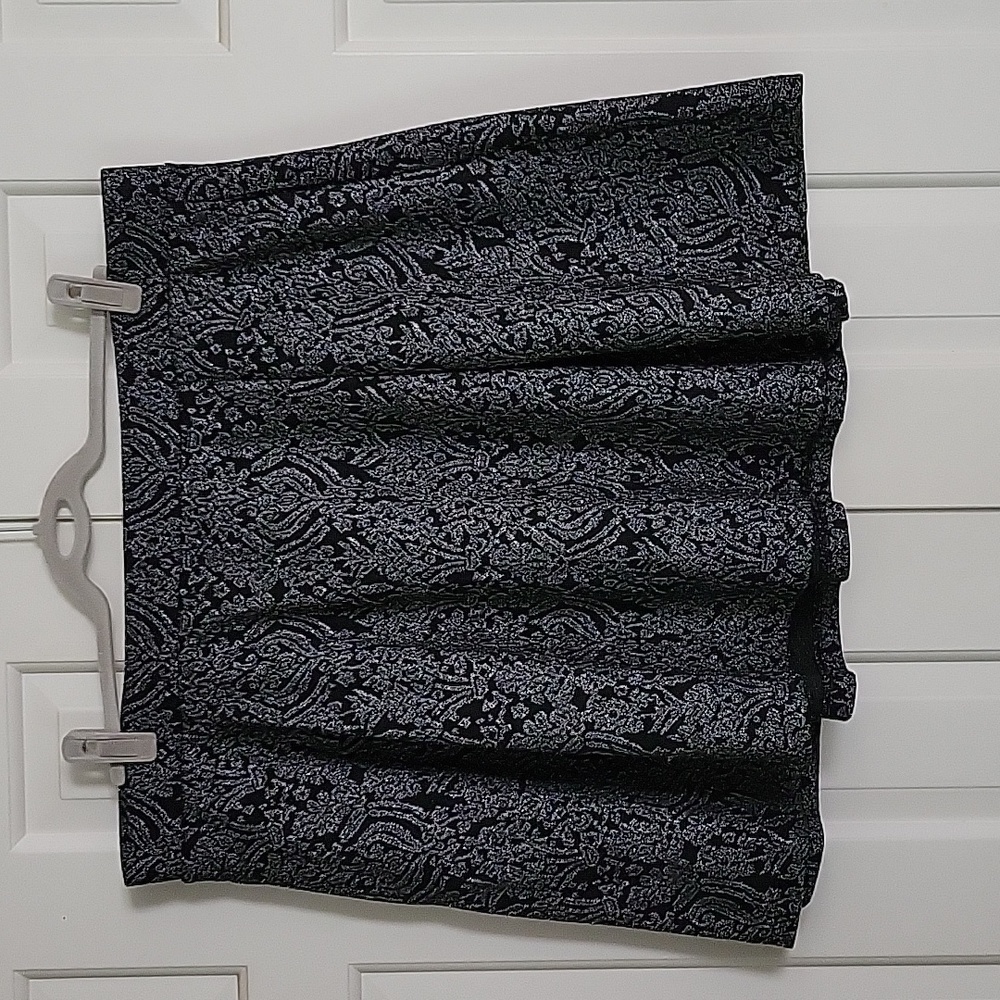 Torrid black lace metallic knit skater skirt sz 3x Whimsigoth